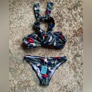 NWT Cupshe bikini - size M
